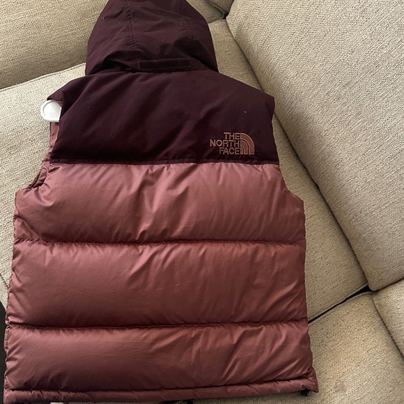 The North Face Burgundy Hooded Puffer Vest - Picture 2 of 3